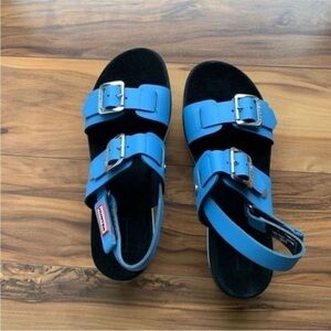 Hunter wedge two straps platform sandals 10